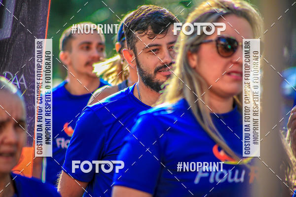 Buy your photos of the eventFLOW RUN on Fotop