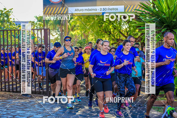 Buy your photos of the eventFLOW RUN on Fotop