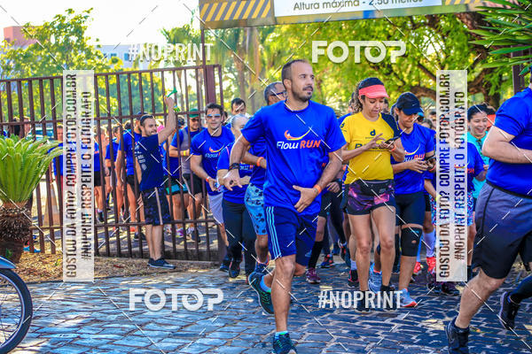 Buy your photos of the eventFLOW RUN on Fotop
