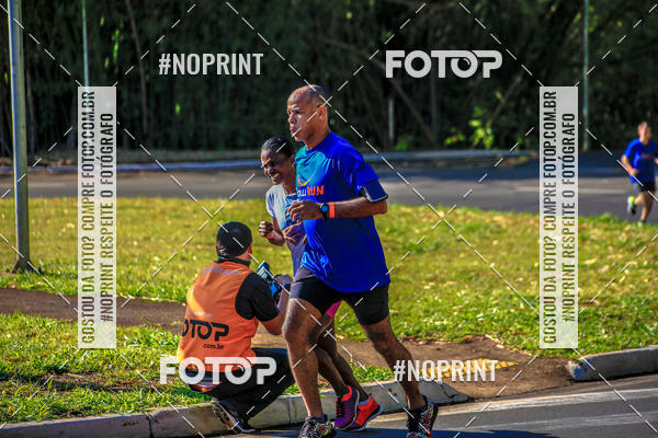 Buy your photos of the eventFLOW RUN on Fotop