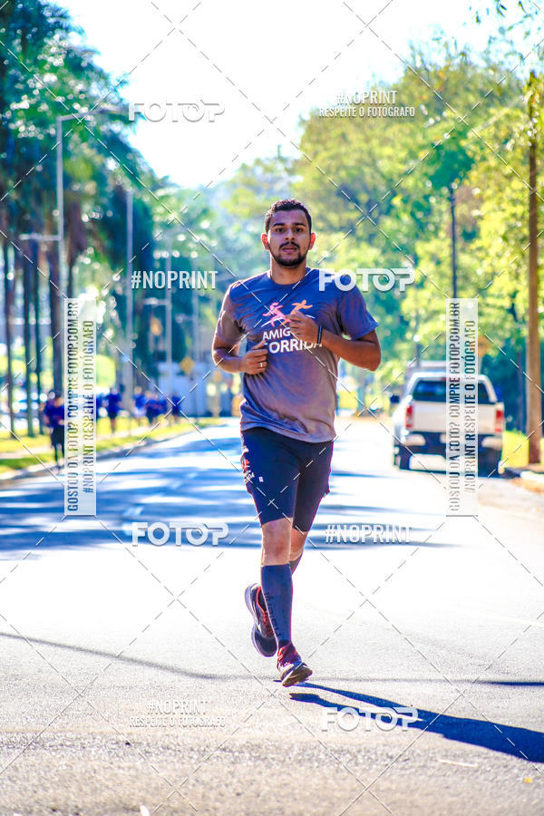Buy your photos of the eventFLOW RUN on Fotop