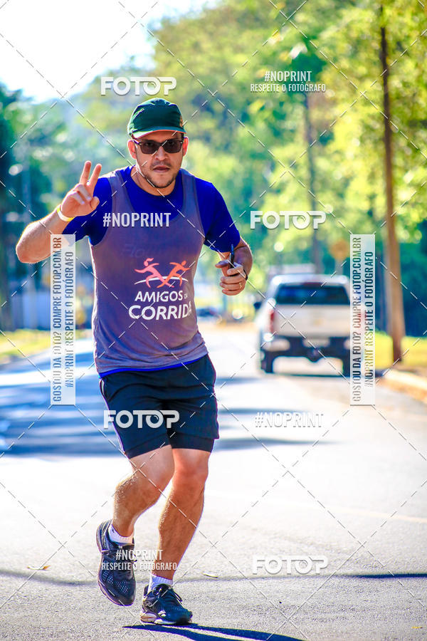 Buy your photos of the eventFLOW RUN on Fotop