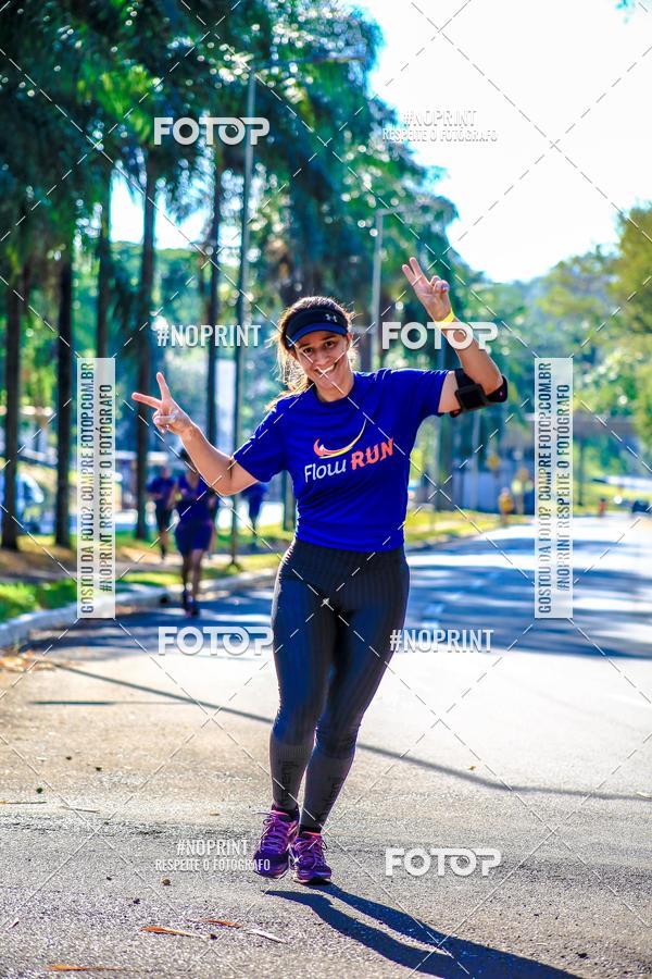 Buy your photos of the eventFLOW RUN on Fotop