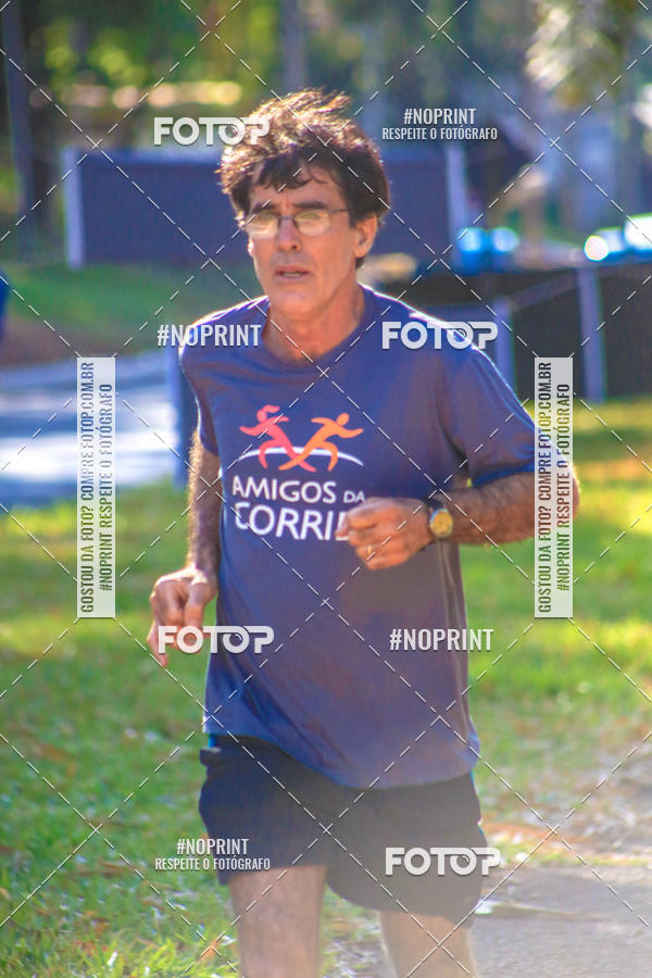 Buy your photos of the eventFLOW RUN on Fotop