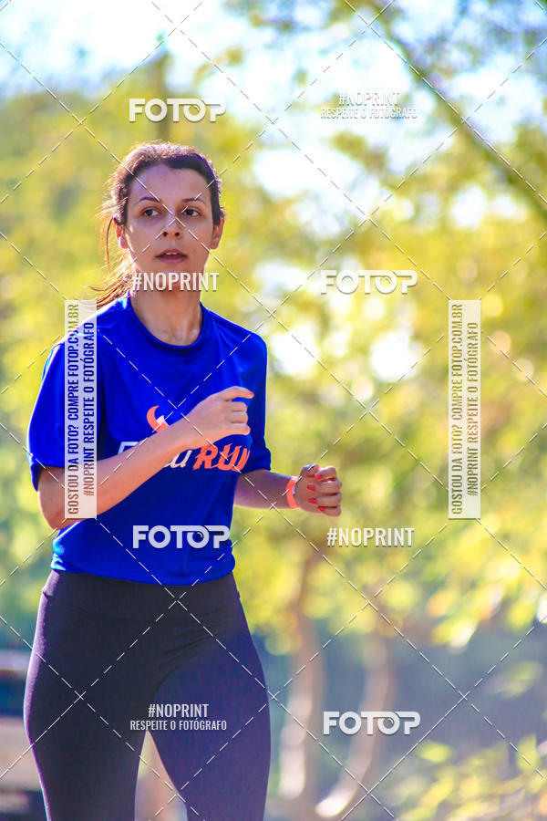 Buy your photos of the eventFLOW RUN on Fotop