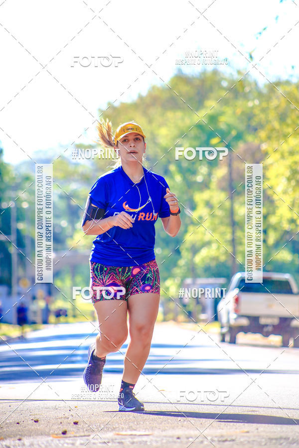 Buy your photos of the eventFLOW RUN on Fotop