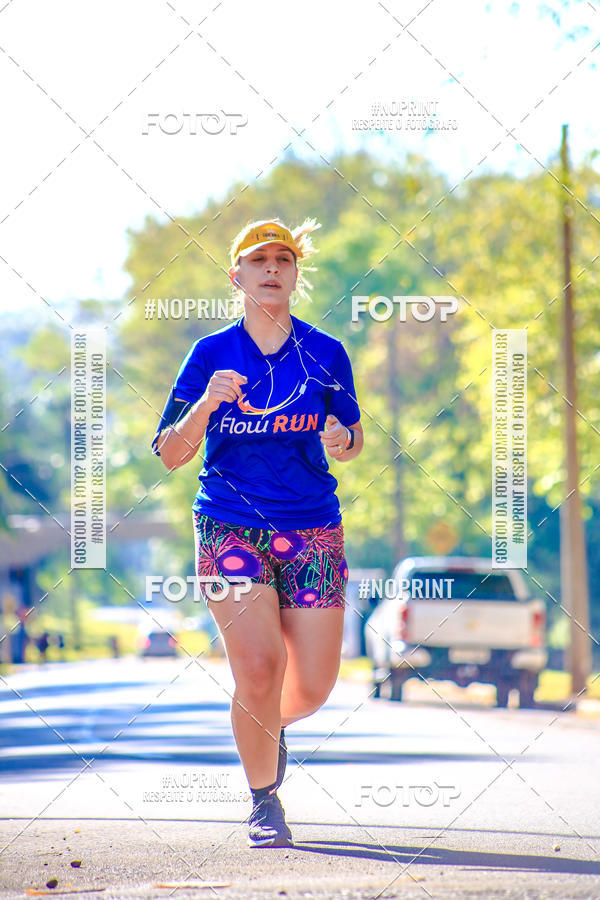 Buy your photos of the eventFLOW RUN on Fotop