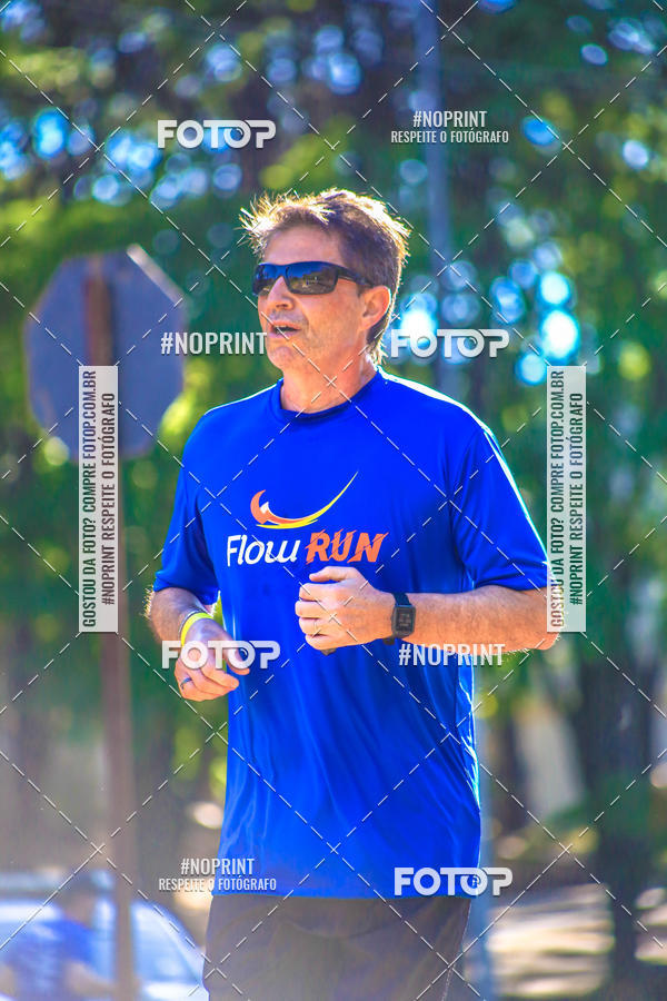 Buy your photos of the eventFLOW RUN on Fotop