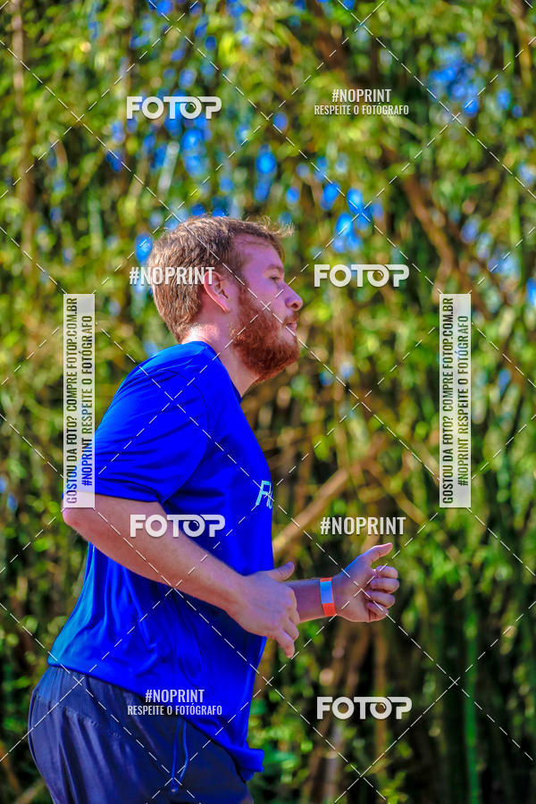Buy your photos of the eventFLOW RUN on Fotop