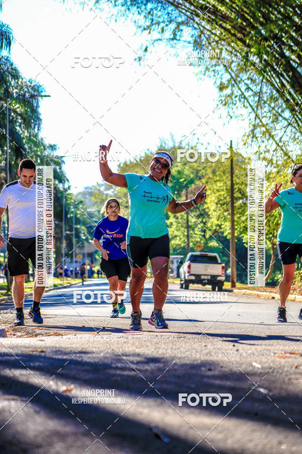 Buy your photos of the eventFLOW RUN on Fotop