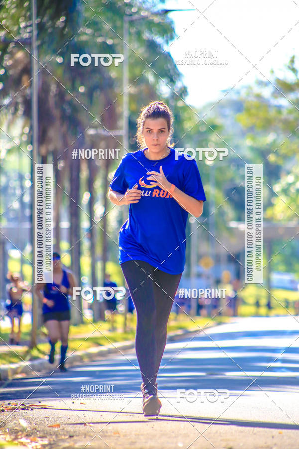 Buy your photos of the eventFLOW RUN on Fotop