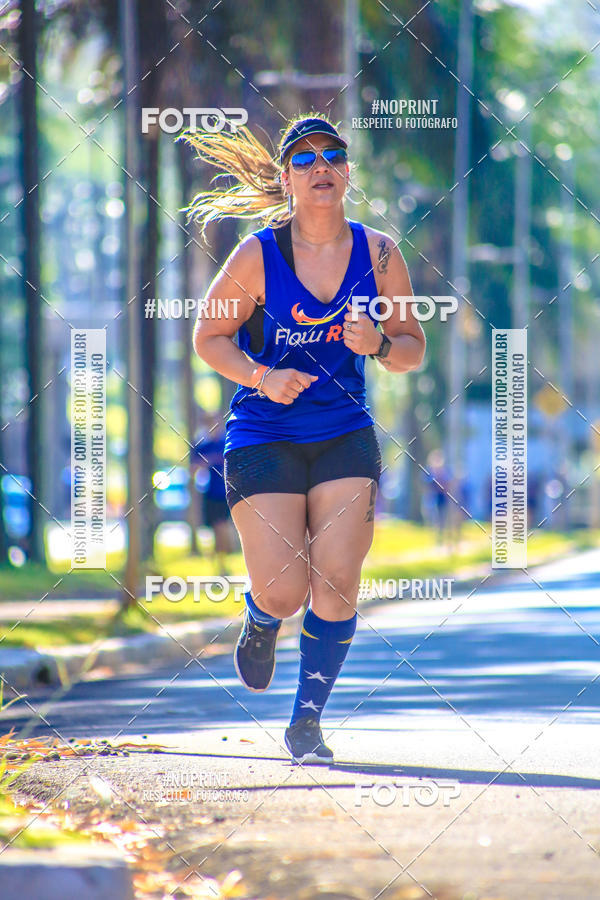 Buy your photos of the eventFLOW RUN on Fotop