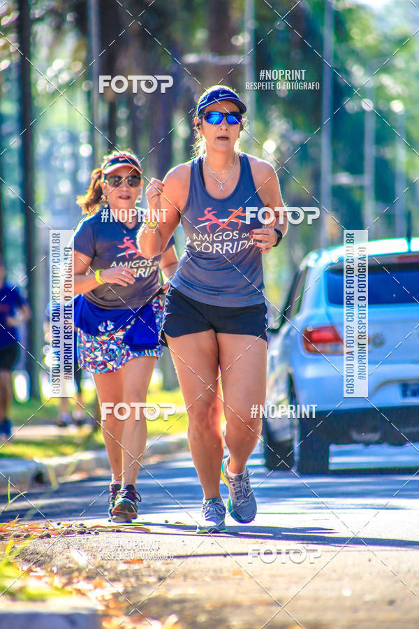 Buy your photos of the eventFLOW RUN on Fotop