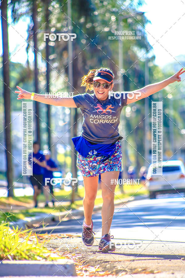 Buy your photos of the eventFLOW RUN on Fotop