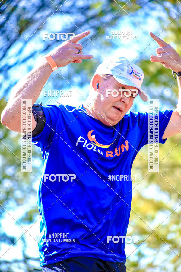 Buy your photos of the eventFLOW RUN on Fotop