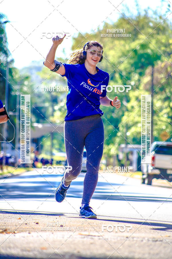 Buy your photos of the eventFLOW RUN on Fotop