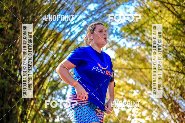 Buy your photos of the eventFLOW RUN on Fotop