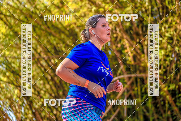 Buy your photos of the eventFLOW RUN on Fotop