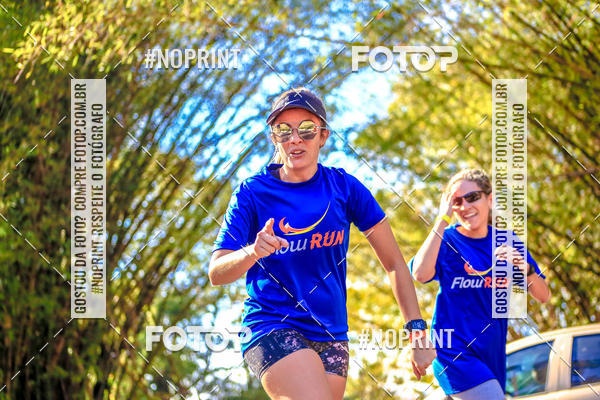 Buy your photos of the eventFLOW RUN on Fotop