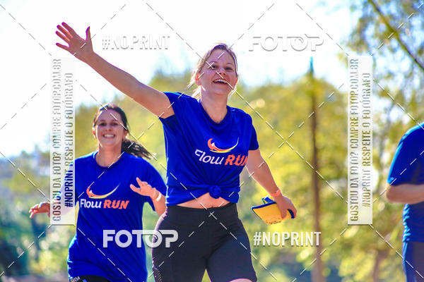 Buy your photos of the eventFLOW RUN on Fotop