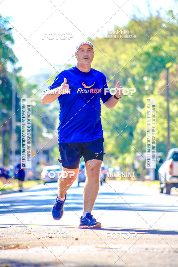 Buy your photos of the eventFLOW RUN on Fotop