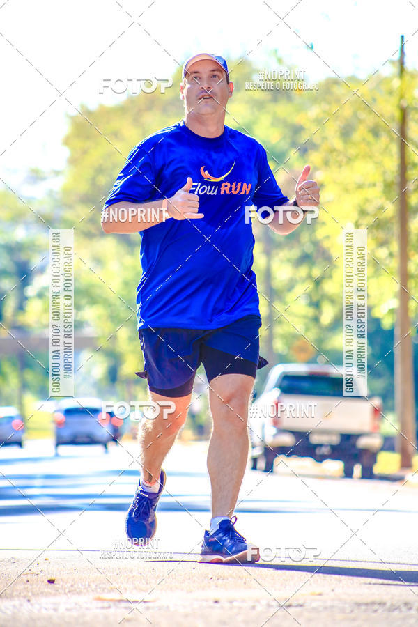 Buy your photos of the eventFLOW RUN on Fotop