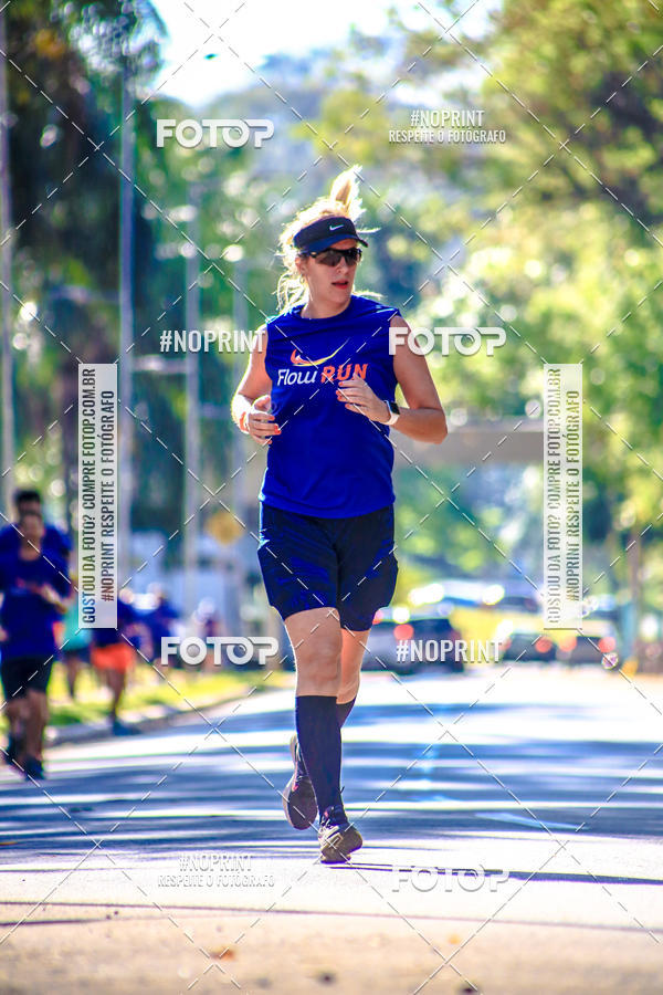 Buy your photos of the eventFLOW RUN on Fotop