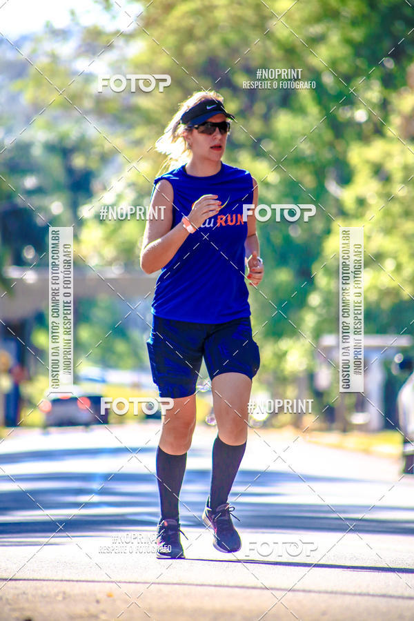 Buy your photos of the eventFLOW RUN on Fotop