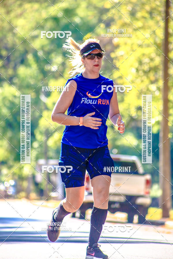 Buy your photos of the eventFLOW RUN on Fotop