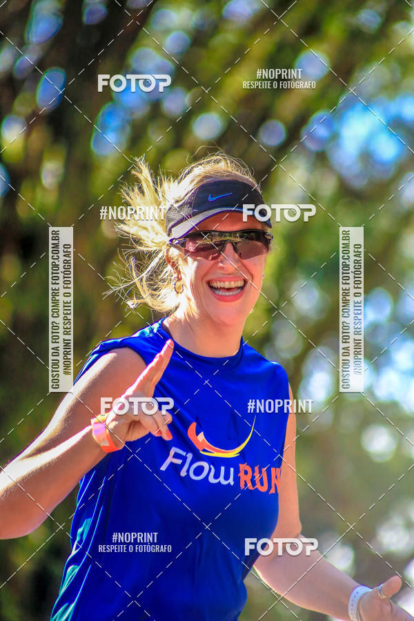 Buy your photos of the eventFLOW RUN on Fotop