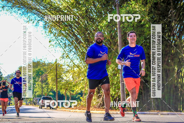 Buy your photos of the eventFLOW RUN on Fotop