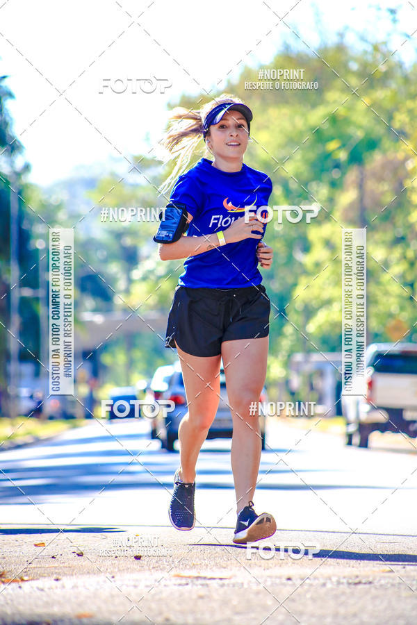 Buy your photos of the eventFLOW RUN on Fotop