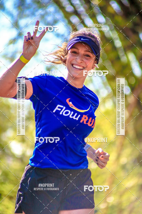 Buy your photos of the eventFLOW RUN on Fotop