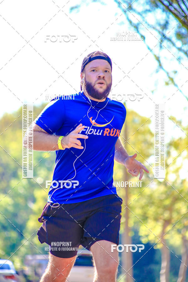 Buy your photos of the eventFLOW RUN on Fotop