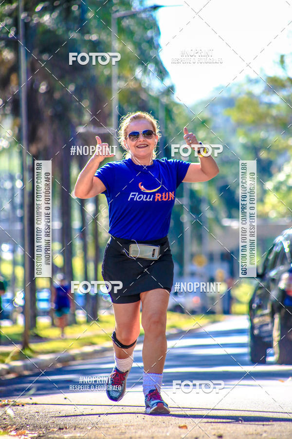 Buy your photos of the eventFLOW RUN on Fotop