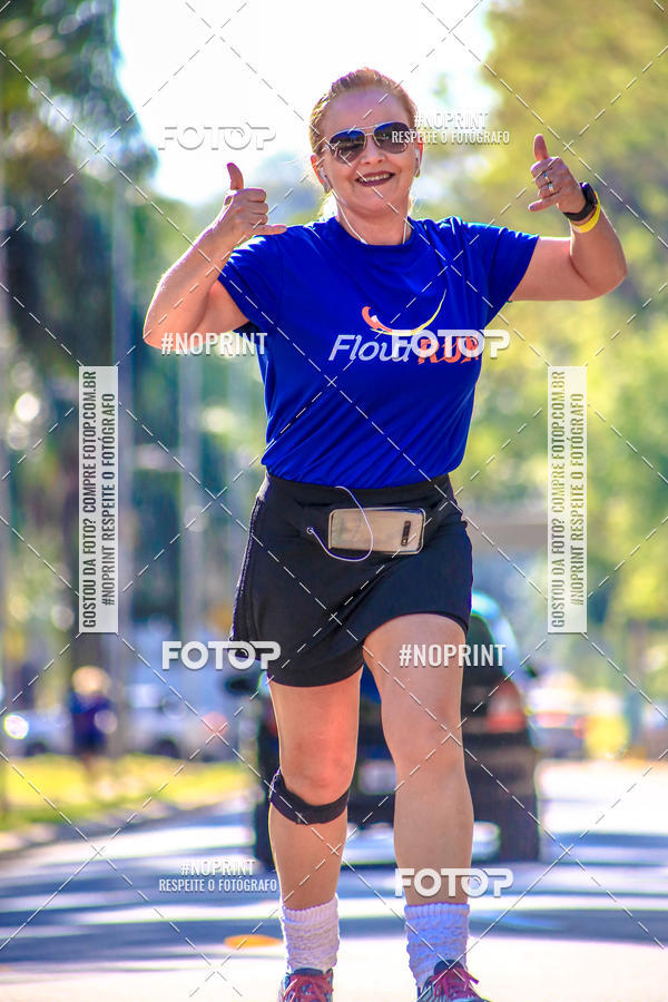 Buy your photos of the eventFLOW RUN on Fotop