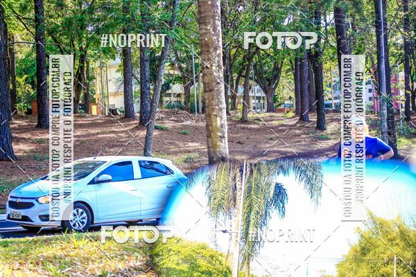 Buy your photos of the eventFLOW RUN on Fotop