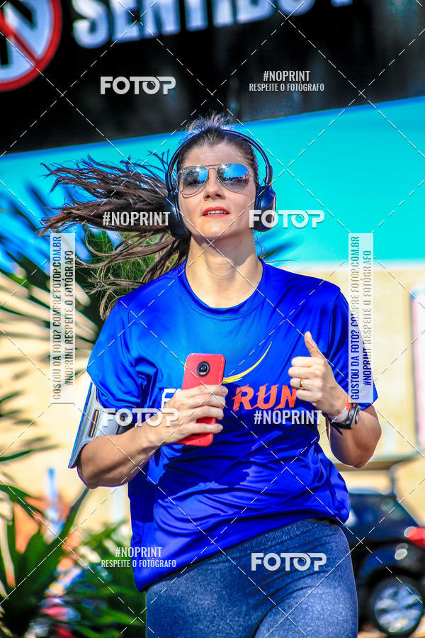 Buy your photos of the eventFLOW RUN on Fotop