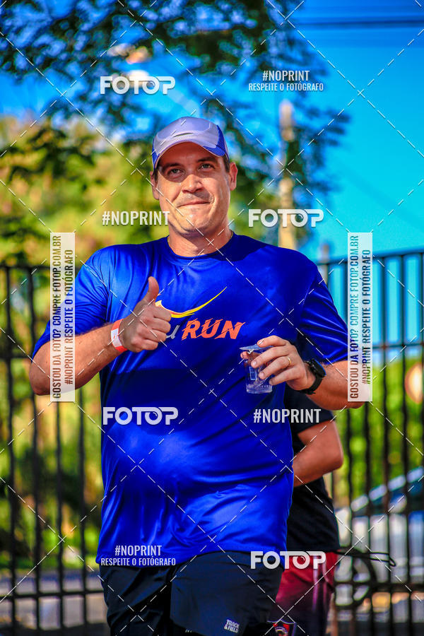 Buy your photos of the eventFLOW RUN on Fotop