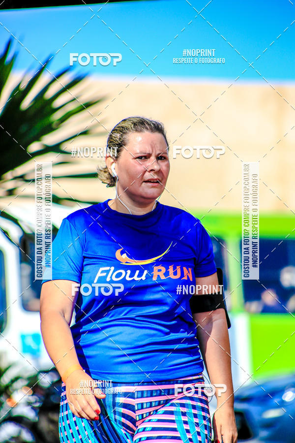 Buy your photos of the eventFLOW RUN on Fotop