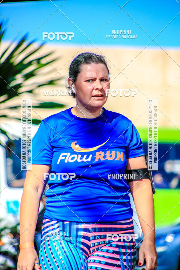 Buy your photos of the eventFLOW RUN on Fotop