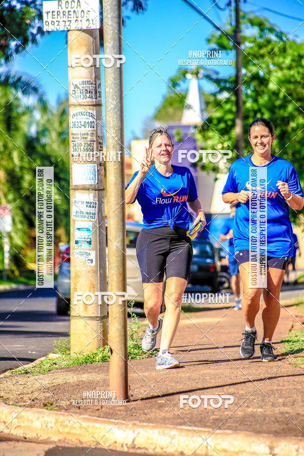 Buy your photos of the eventFLOW RUN on Fotop