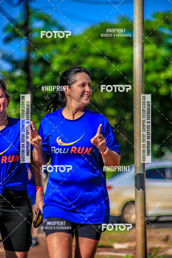 Buy your photos of the eventFLOW RUN on Fotop