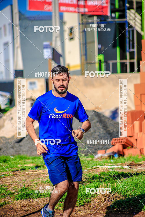 Buy your photos of the eventFLOW RUN on Fotop