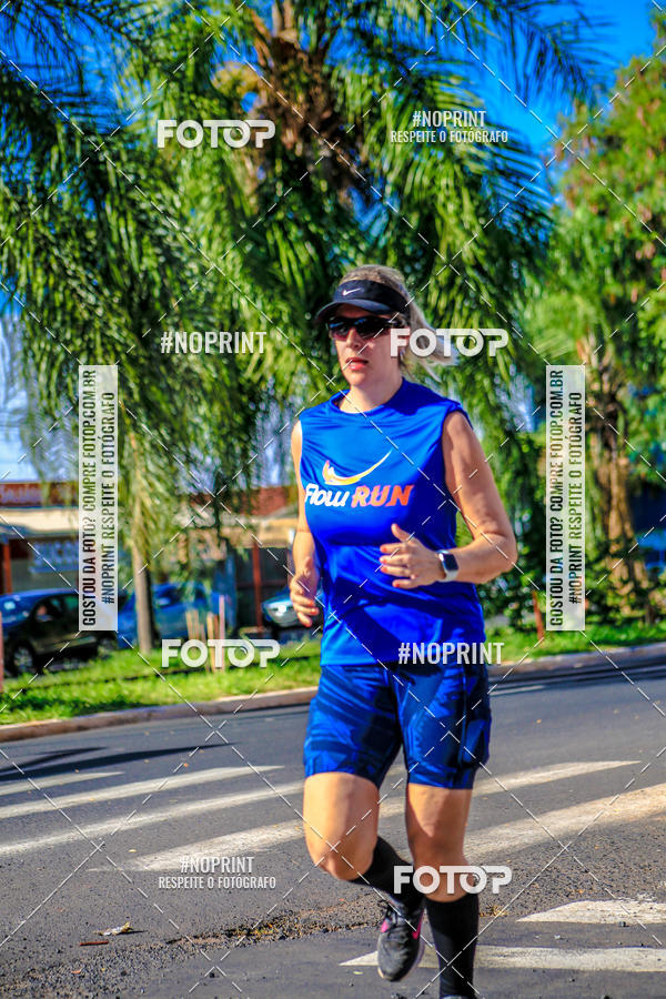 Buy your photos of the eventFLOW RUN on Fotop