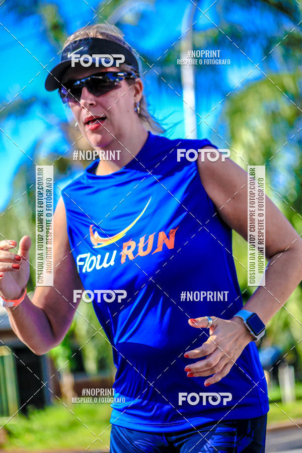 Buy your photos of the eventFLOW RUN on Fotop