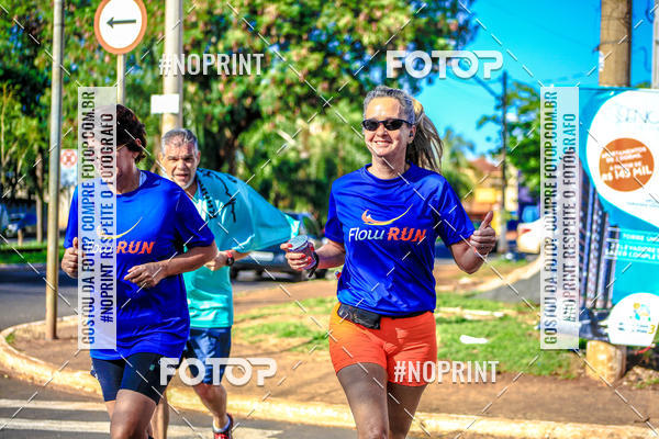 Buy your photos of the eventFLOW RUN on Fotop