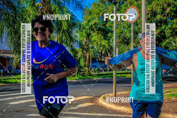 Buy your photos of the eventFLOW RUN on Fotop