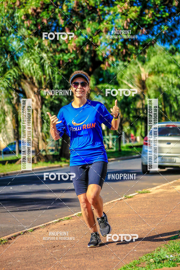 Buy your photos of the eventFLOW RUN on Fotop