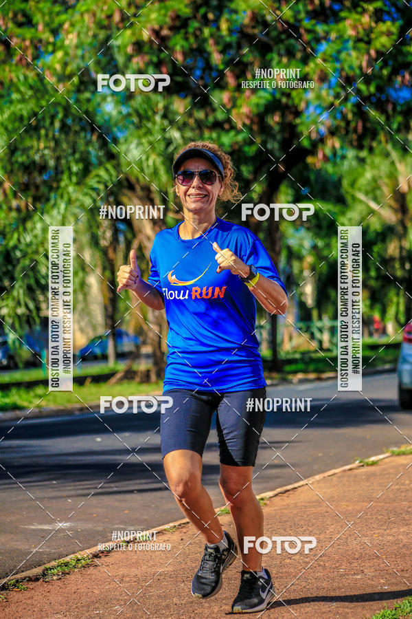 Buy your photos of the eventFLOW RUN on Fotop